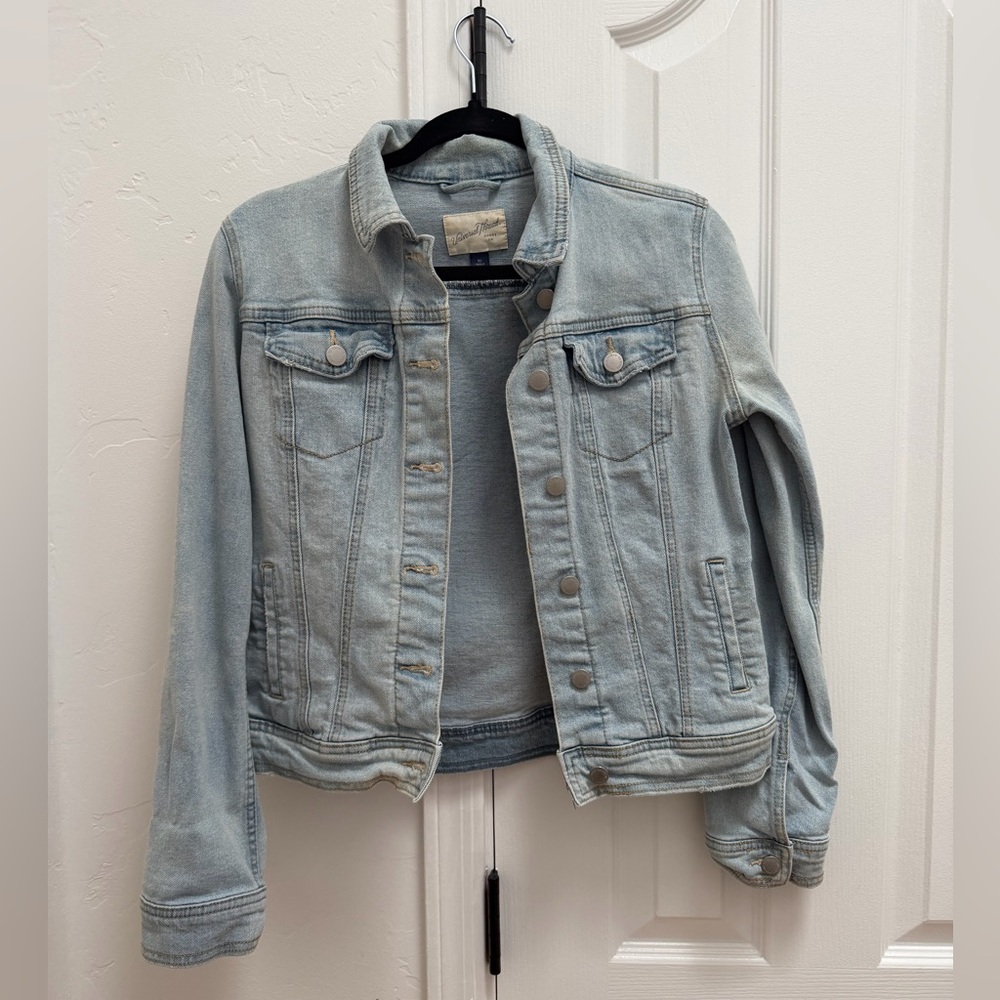 Universal Thread Light Blue Jean Jacket